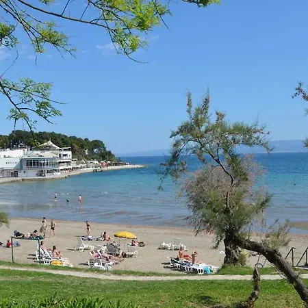 Otel Ivo 2*