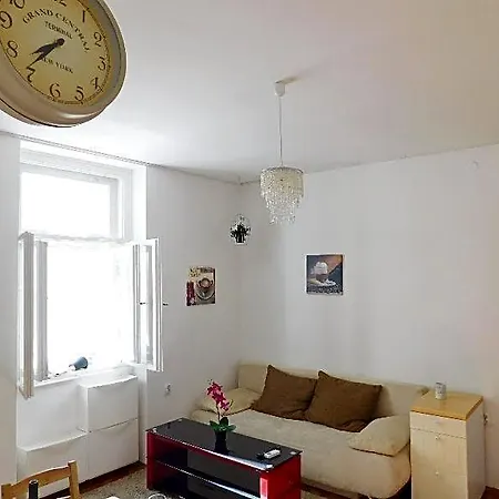 Ivo Hotel