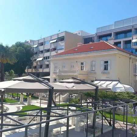 Ivo Otel 2*